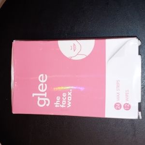 Wax strips and wipes together.